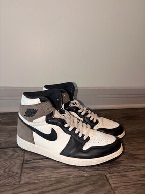 Nike Air Jordan 1 High OG - Mocha